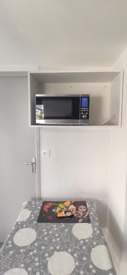 サン・テルブランPetit Logement Sur Jardinアパートメント エクステリア 写真